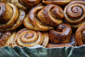 cinnamon buns made in the Cosori air fryer