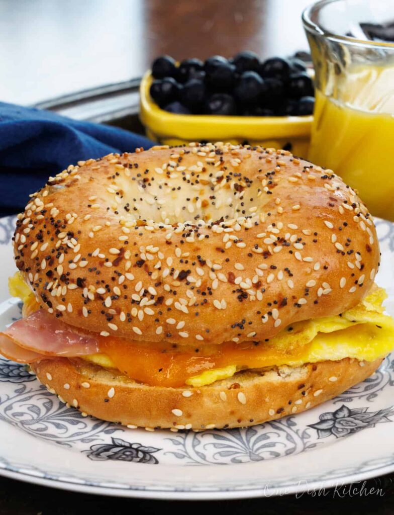 breakfast bagel
