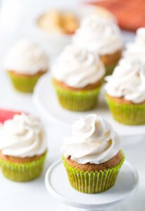 Thanksgiving Apple Spice Cupcakes with Cinnamon Frosting