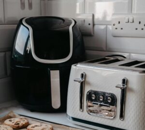 air fryer and toaster - appliances that help the elderly